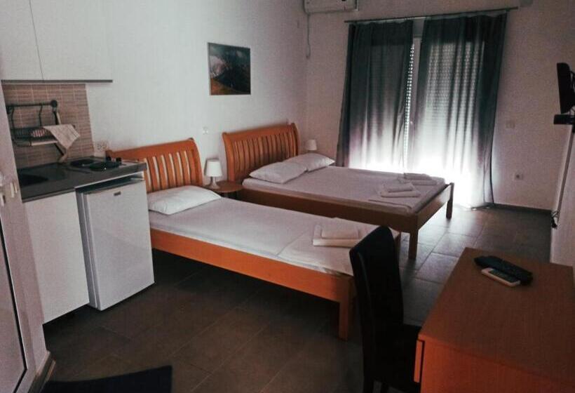 اتاق لوکس, Apartment's Meti