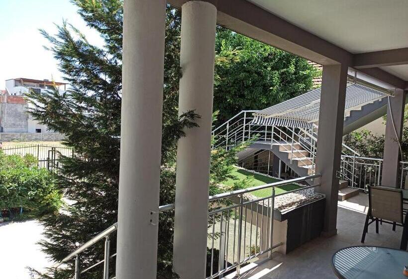 آپارتمان 2 خوابه, Apartment's Meti