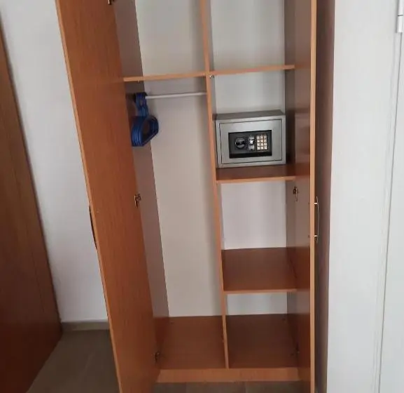آپارتمان 2 خوابه, Apartment's Meti
