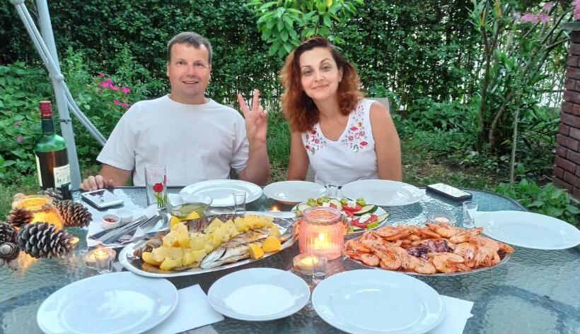 استودیو استاندارد با چشمانداز, Apartment's Meti