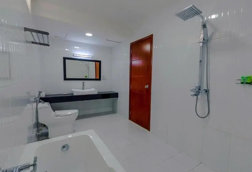 اتاق لوکس با بالکن و چشم‌انداز دریا, Athiri Beach Maldives