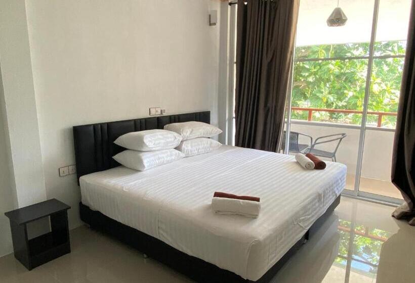 اتاق لوکس با بالکن, Thoddoo White Sand Inn