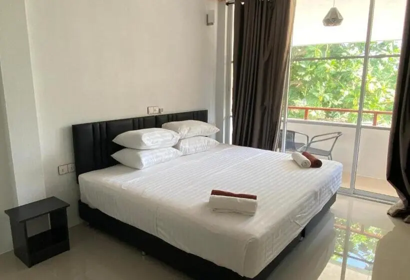 اتاق لوکس با بالکن, Thoddoo White Sand Inn
