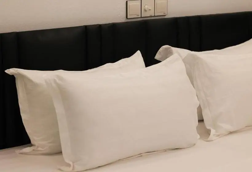 اتاق لوکس, Thoddoo White Sand Inn