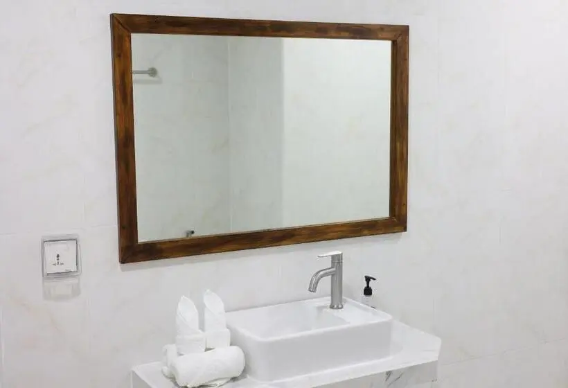 اتاق لوکس, Thoddoo White Sand Inn