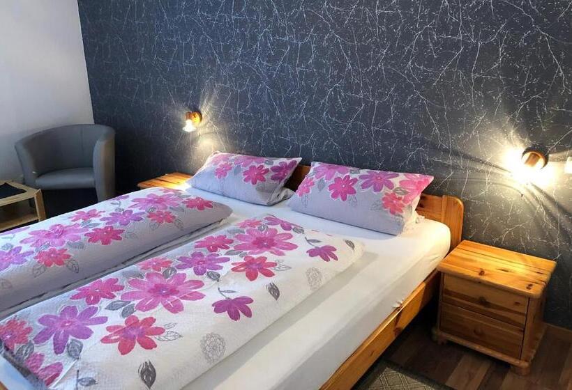 Номер Стандарт с Балконом, Gästehaus Elisabeth