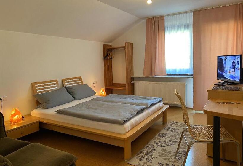 Номер Стандарт с Балконом, Gästehaus Elisabeth