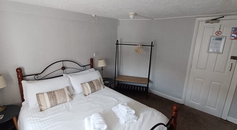 غرفة قياسية حمام مشترك, Winchester Arms