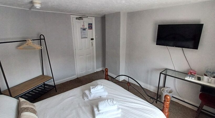 غرفة قياسية حمام مشترك, Winchester Arms