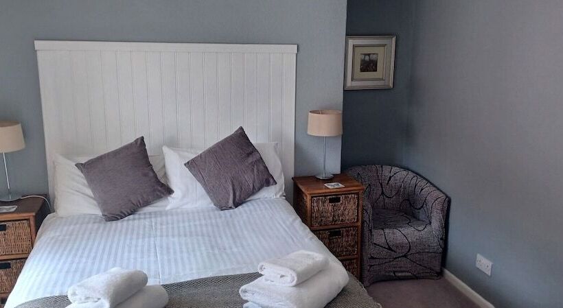 غرفة قياسية, Winchester Arms