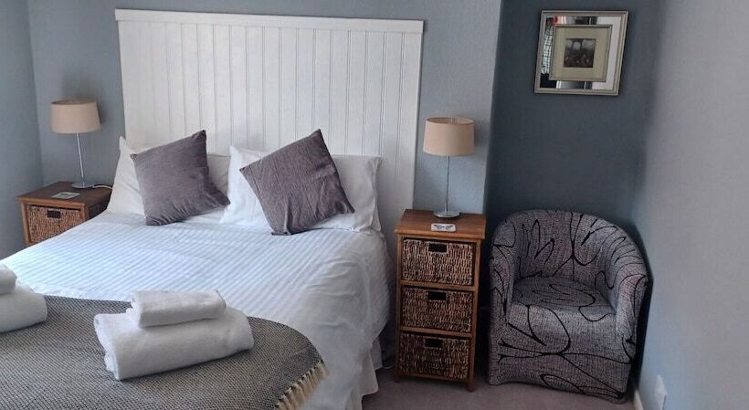 غرفة قياسية, Winchester Arms