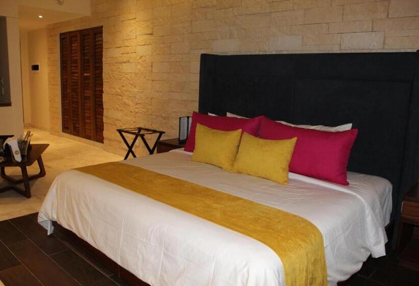 מיטת קינג בסוויטה, Beló Isla Mujeres   All Inclusive