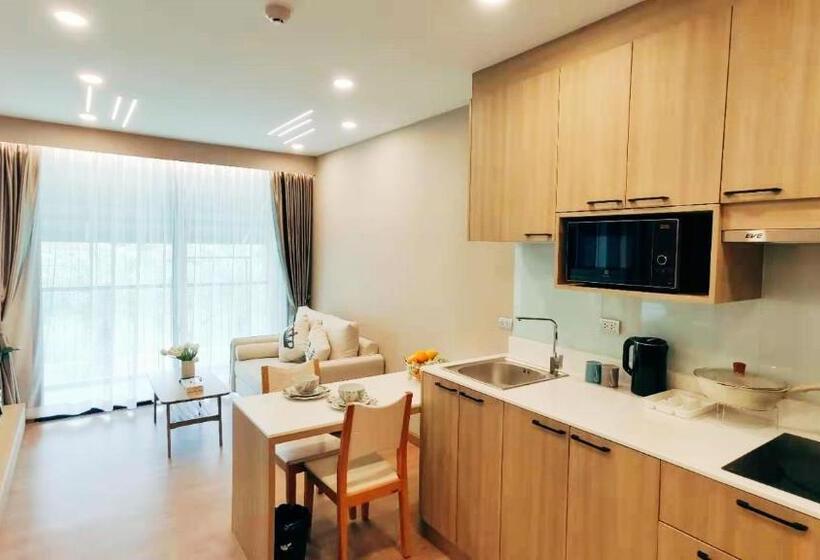 Люкс Deluxe Кровать Кинг, Pleasant Chiangmai