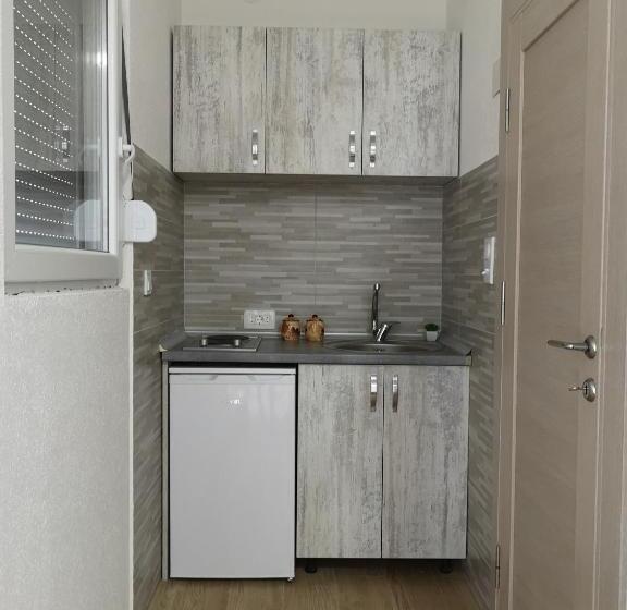 اتاق استاندارد با بالکن, Spasic Apartments Sutomore