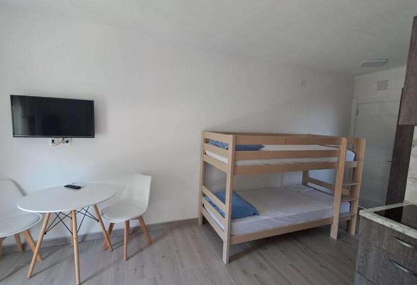 اتاق لوکس, Spasic Apartments Sutomore