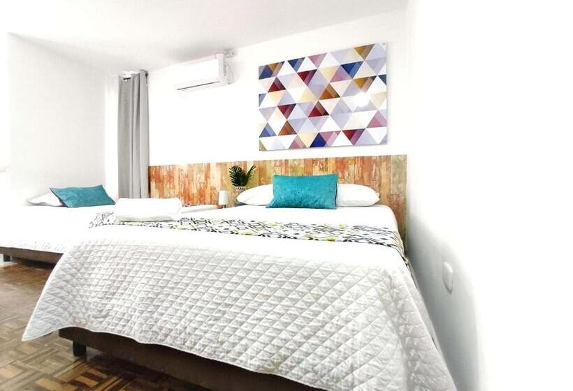 חדר משפחתי דלוקס, Walena