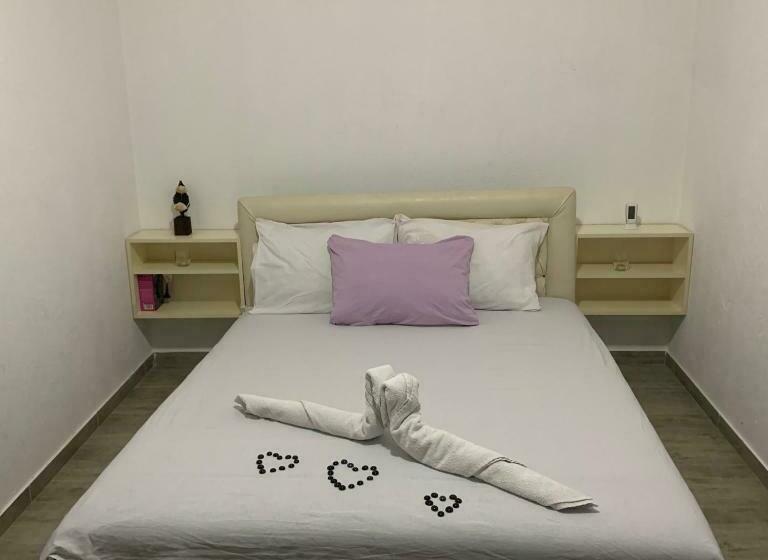 آپارتمان 1 خوابه با بالکن, Emro S