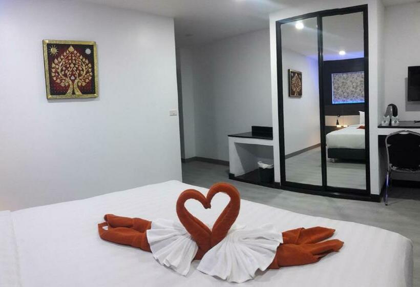 Standard Studio King Bed, Heaven Apartments