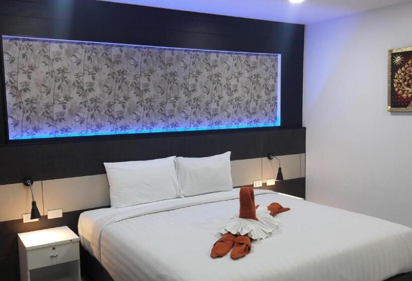 Standard Studio King Bed, Heaven Apartments