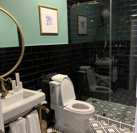 Студия Стандарт, Mansión E. Borbón