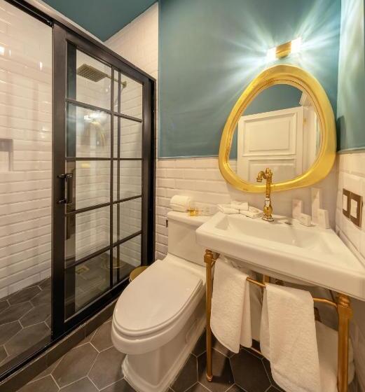 Люкс, Mansión E. Borbón