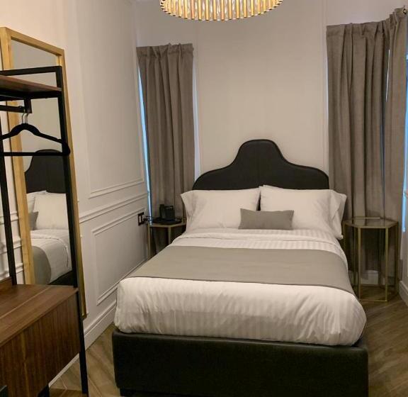 Люкс, Mansión E. Borbón