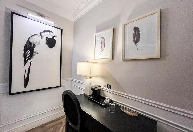 Студия Стандарт, Mansión E. Borbón