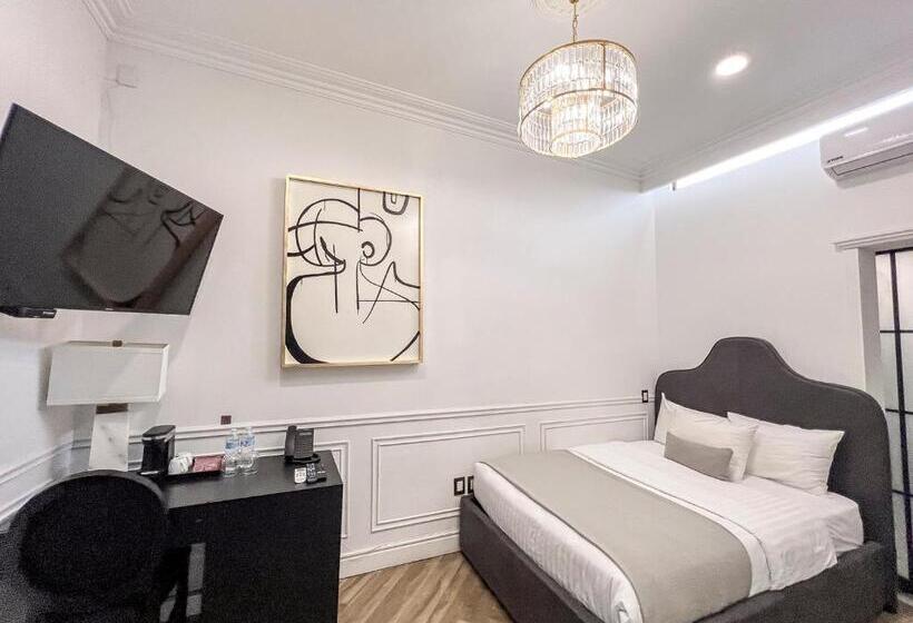 Номер Стандарт, Mansión E. Borbón