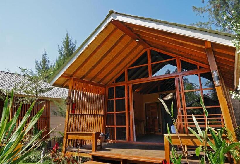 스탠다드 방갈로 정원 전망, Wah Resort Gili Trawangan