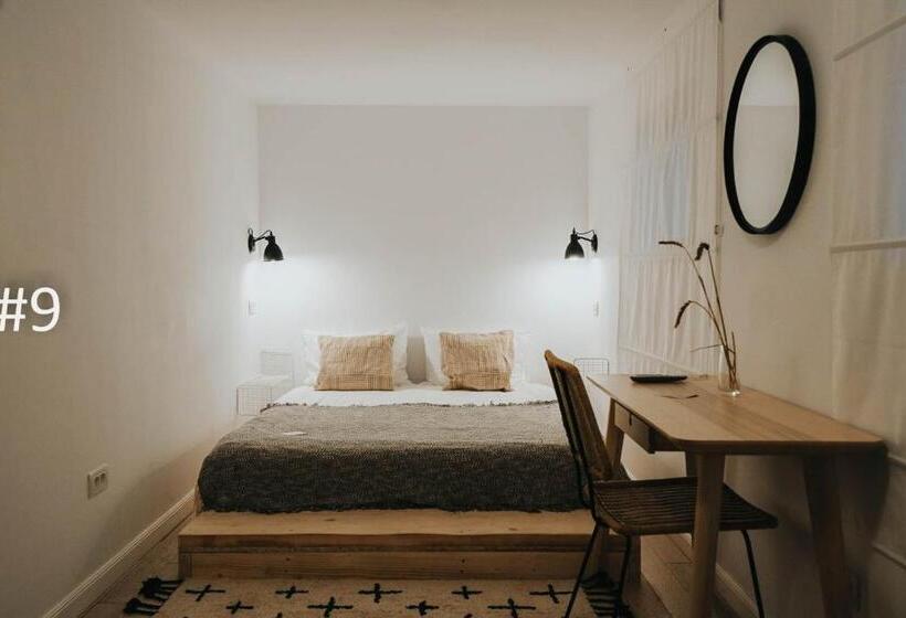 스탠다드 룸, The Pines   Experiment Favelas