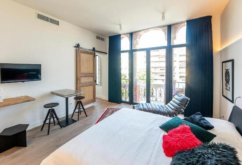 带阳台的豪华间, Barefoodgiulia