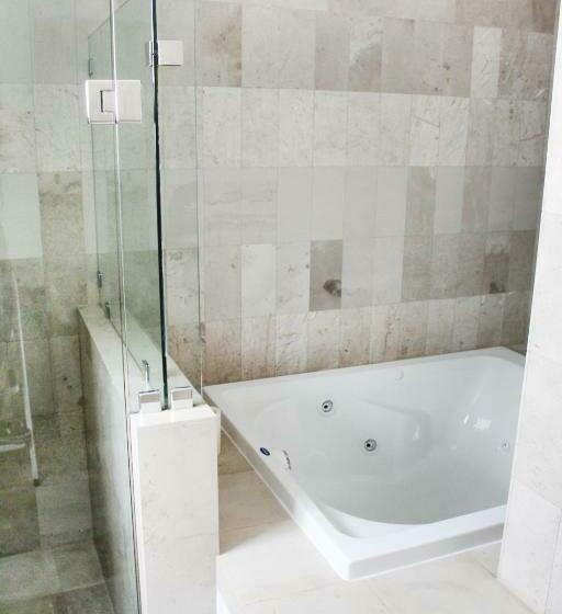 ジュニアスイート, Boutique La Rioja