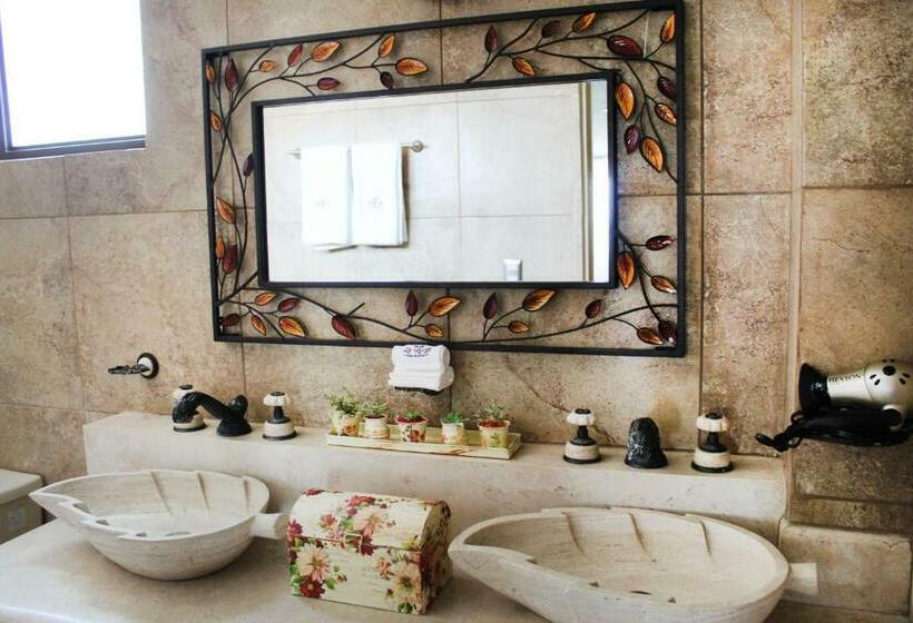 デラックススイート, Boutique La Rioja