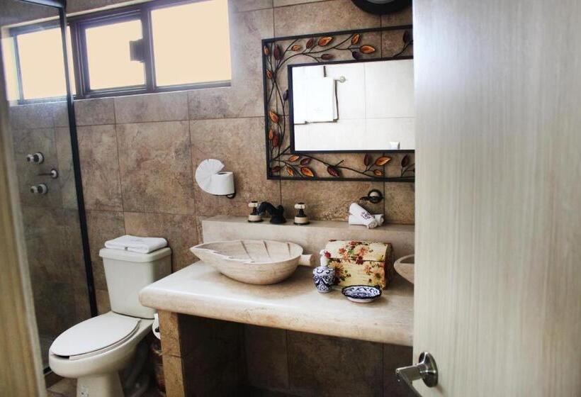 デラックススイート, Boutique La Rioja