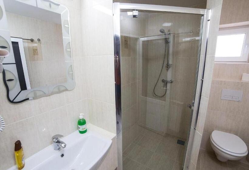 Семейный Номер, Casa Burduhos