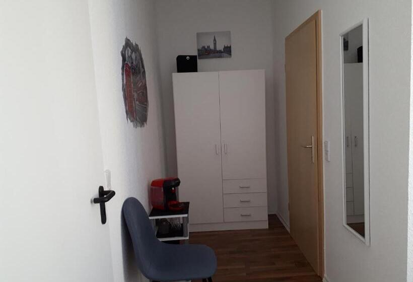 Standard Yhden Hengen Huone, City Pension Zwickau