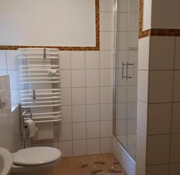 Sviitti 2 Makuuhuonetta, City Pension Zwickau