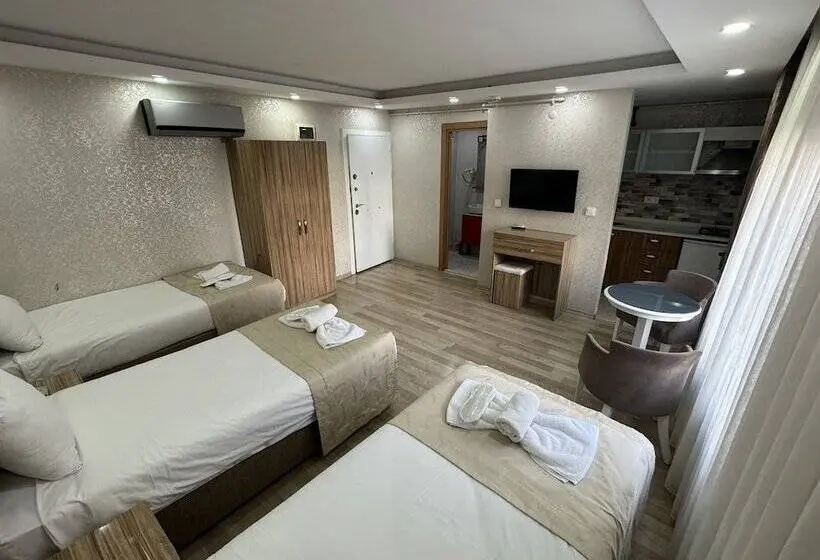 スタンダードトリプルルーム, Bagoz