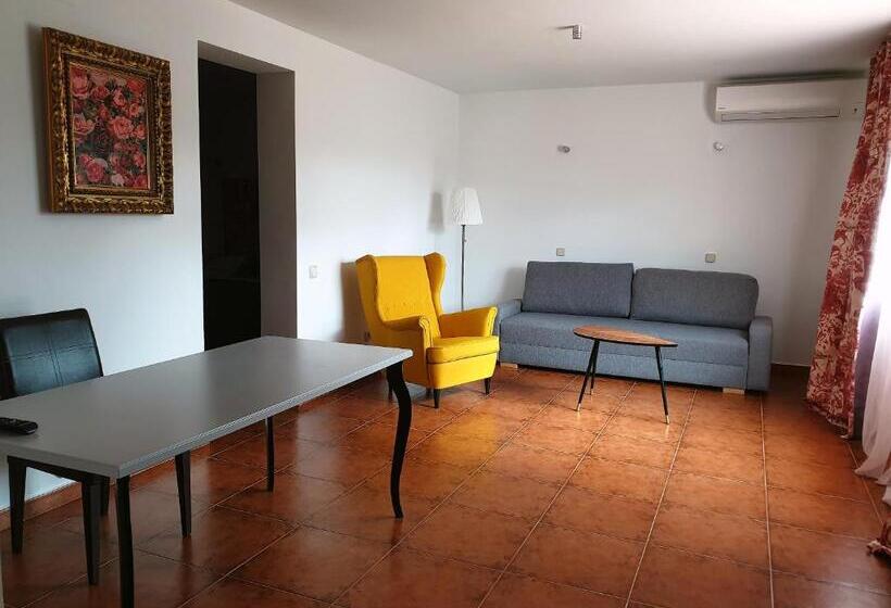 スタンダードスタジオ, El Rincón De La Espe