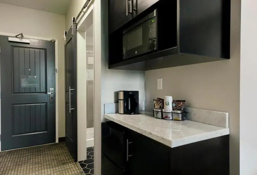 スイート, Oxford Suites Paso Robles