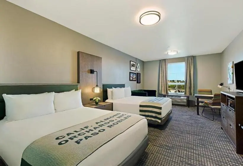 スイート, Oxford Suites Paso Robles