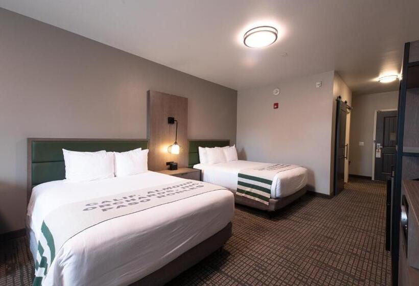 Люкс Кровать Квин, Oxford Suites Paso Robles