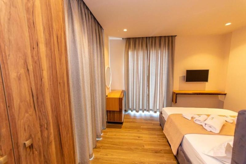 带阳台的豪华间, Utopia