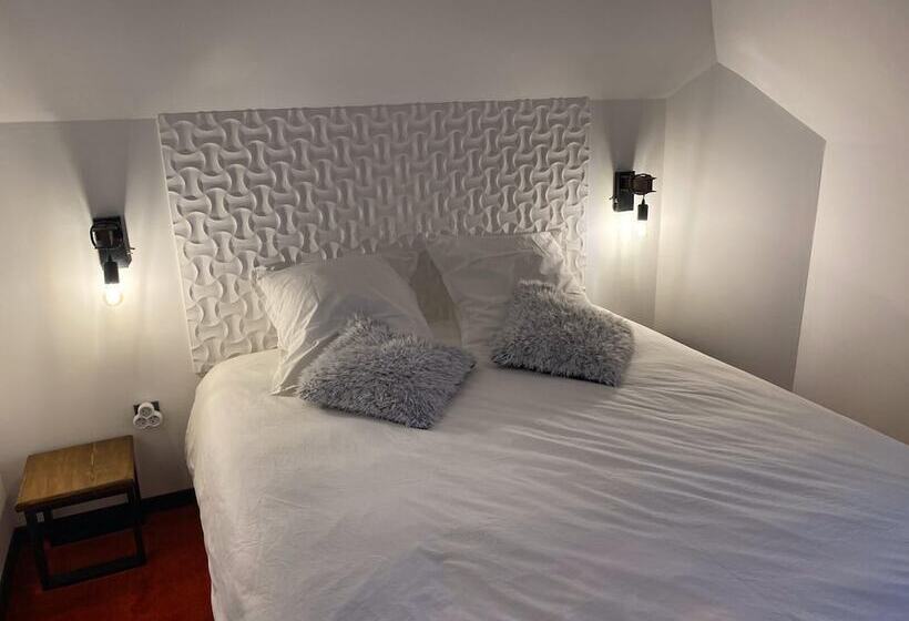 غرفة قياسية, Chateau De Saintgenix