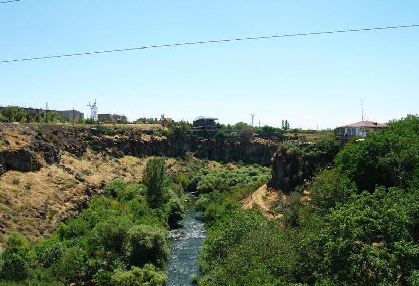 Семейный Номер, Eco Resort Lorret