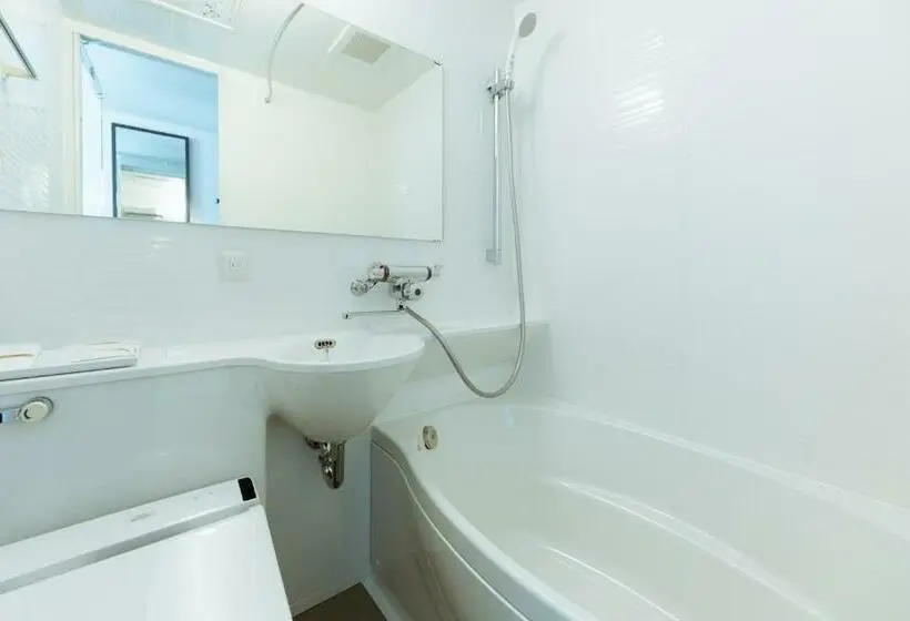 Habitació Estàndard, Karae