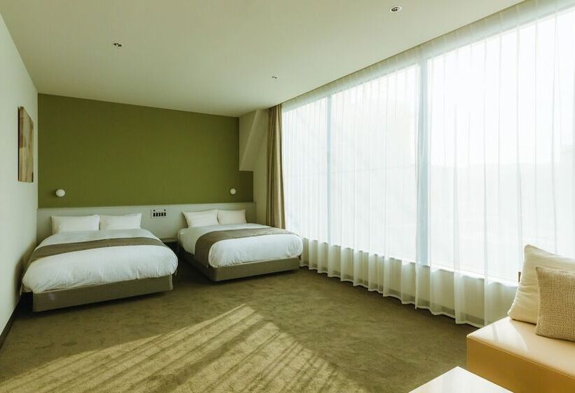 غرفة تنفيذية, Karae