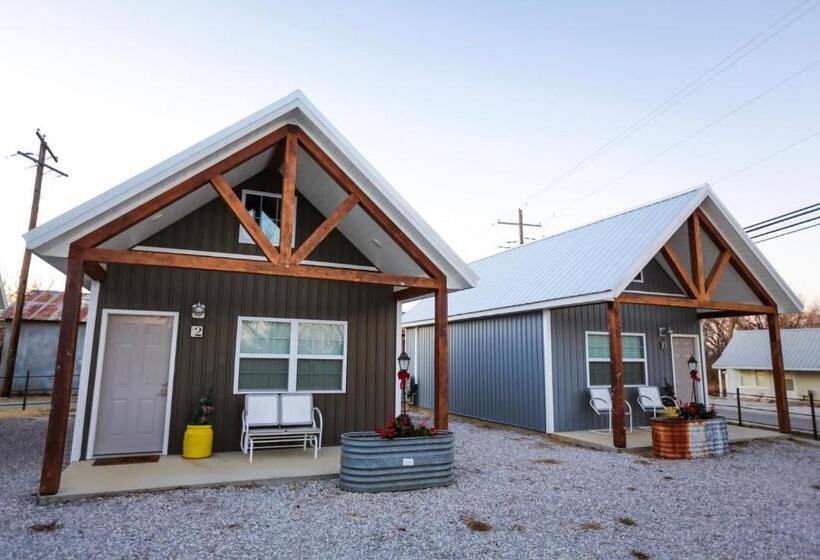 스탠다드 룸, Knotty Squirrel Cabins