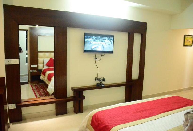 带大床的豪华间, Milam Inn