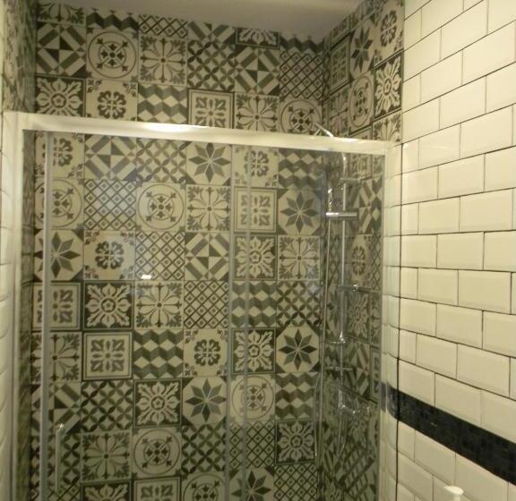 バス共有のスタンダードルーム, Pension Obel